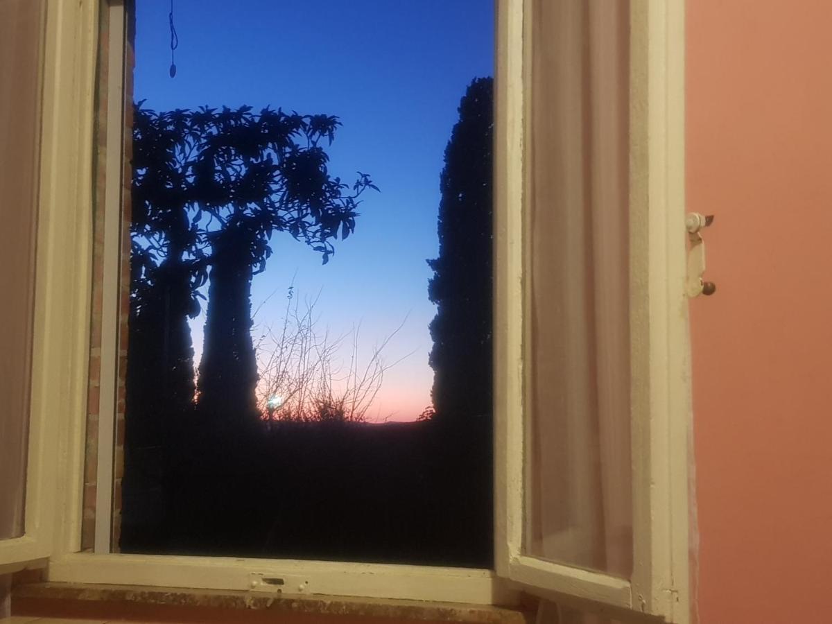 ホテル Dimora In Francigena サン・クイーリコ・ドルチャ エクステリア 写真