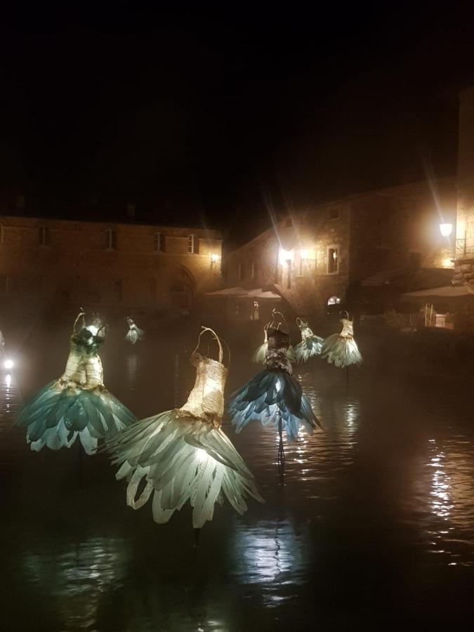 ホテル Dimora In Francigena サン・クイーリコ・ドルチャ エクステリア 写真