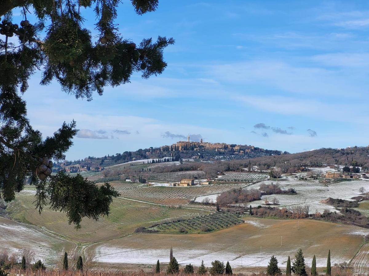 ホテル Dimora In Francigena サン・クイーリコ・ドルチャ エクステリア 写真