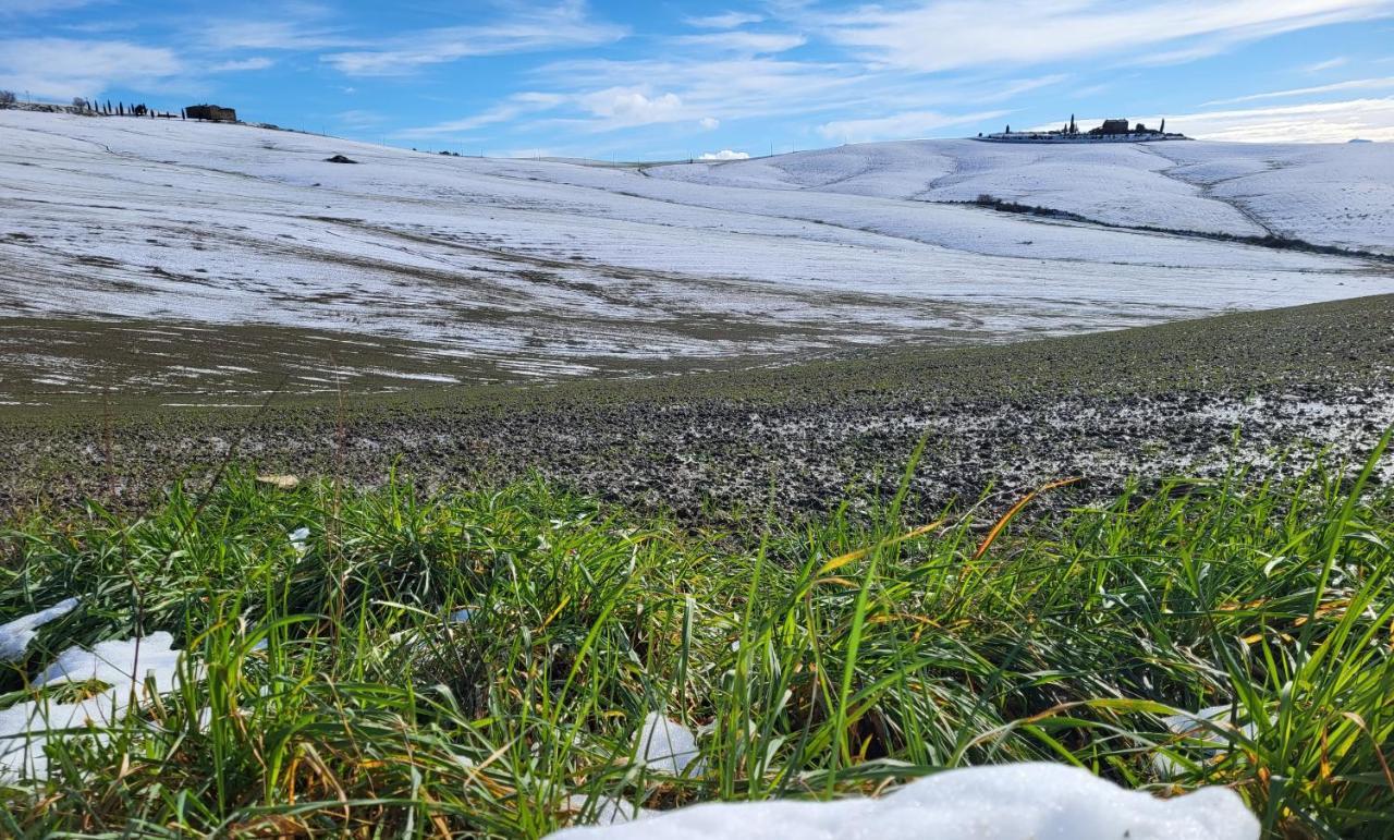 ホテル Dimora In Francigena サン・クイーリコ・ドルチャ エクステリア 写真