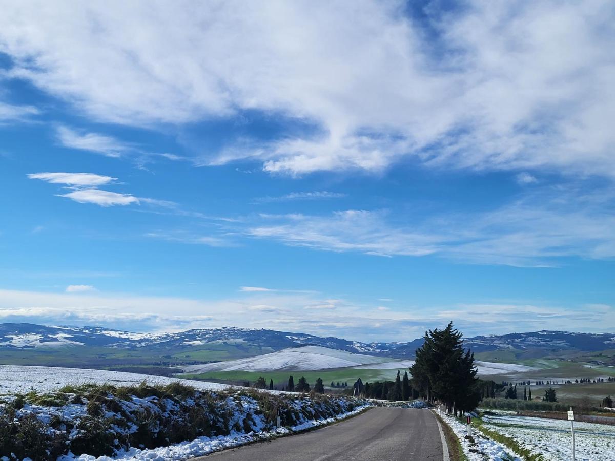 ホテル Dimora In Francigena サン・クイーリコ・ドルチャ エクステリア 写真